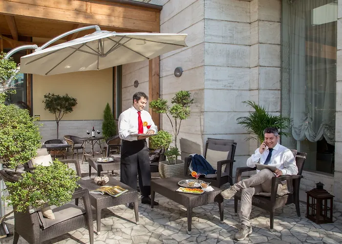 Saint Paul Hotel 4*