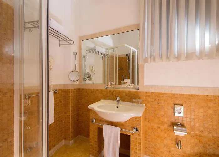 Hotel Saint Paul 4*
