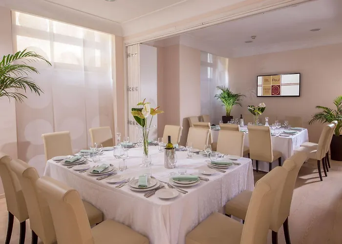 Saint Paul Hotel 4*
